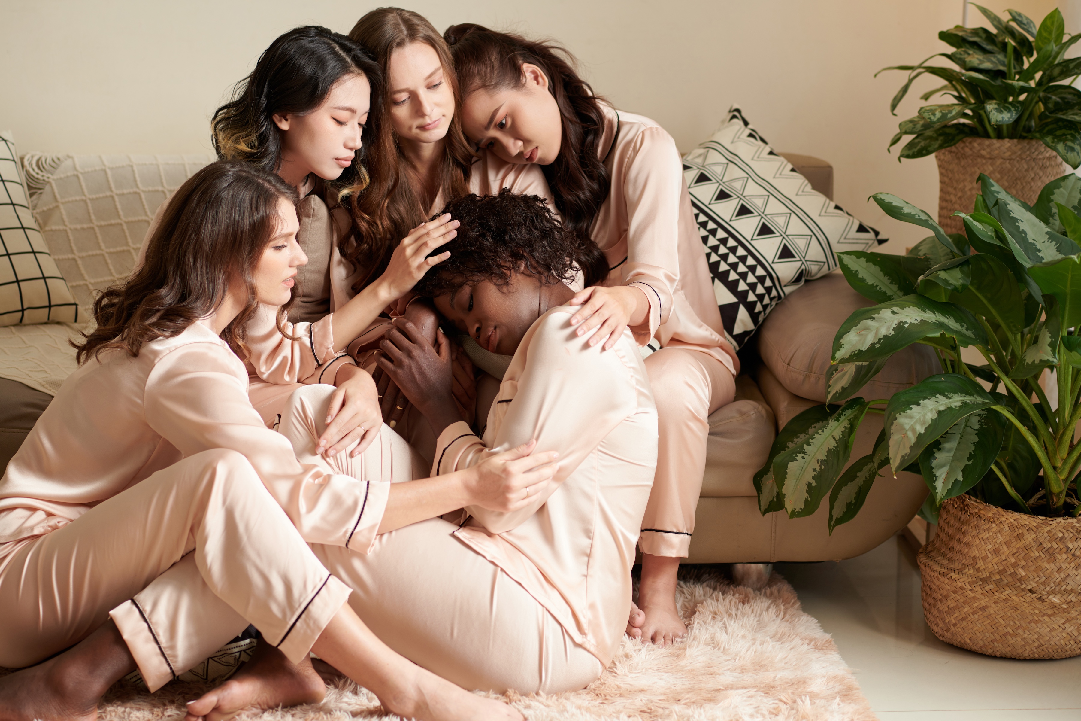 WomenSupportingDepressedFriend WomenSupportingDepressedFriend